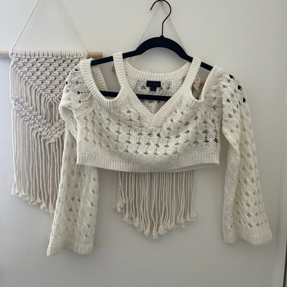 NBD Marcella Open Cable Cropped Pullover - Picture 2 of 8